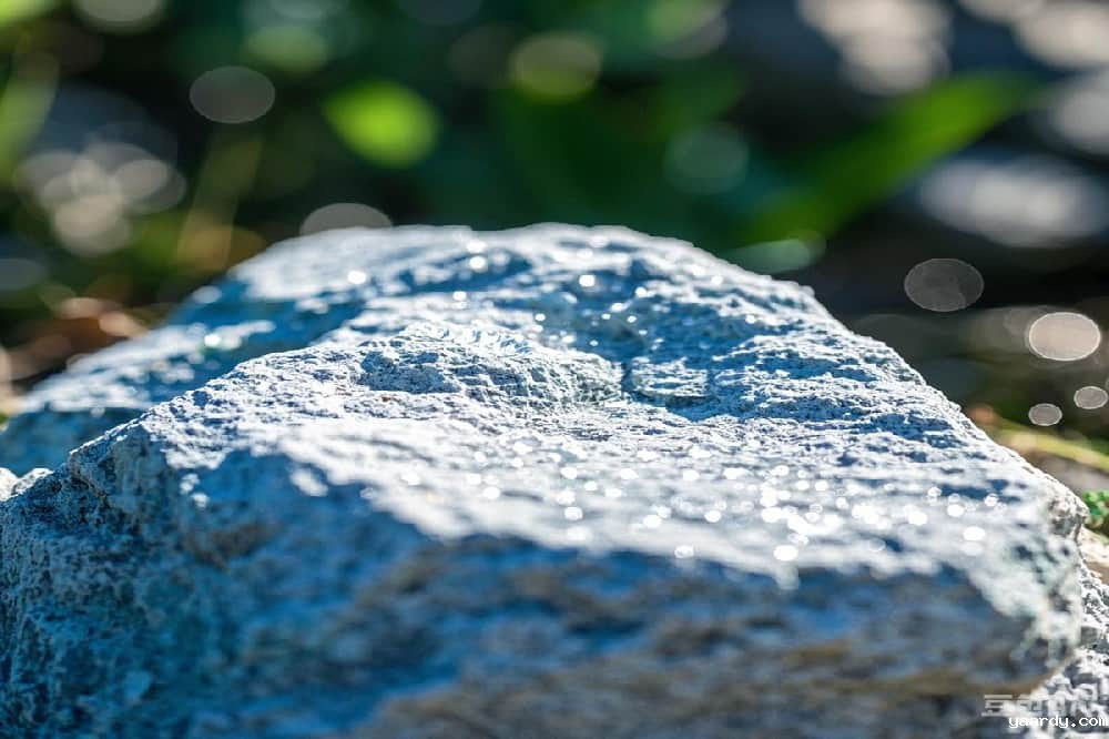 雷蒙磨粉机在石灰石加工中的高效应用