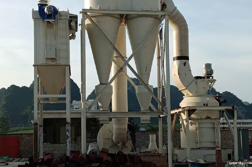 雷蒙磨粉机主机漏油原因及解决方法