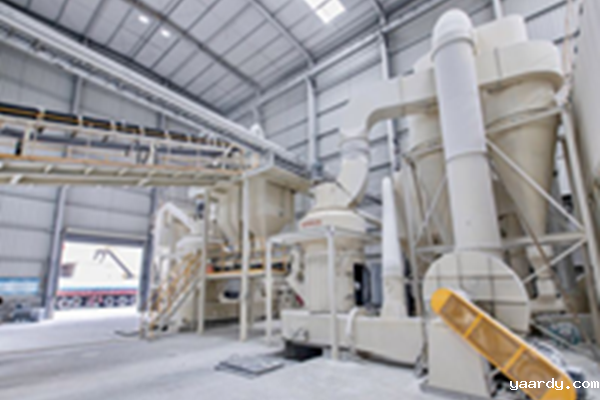 雷蒙磨粉机加工氧化铁红